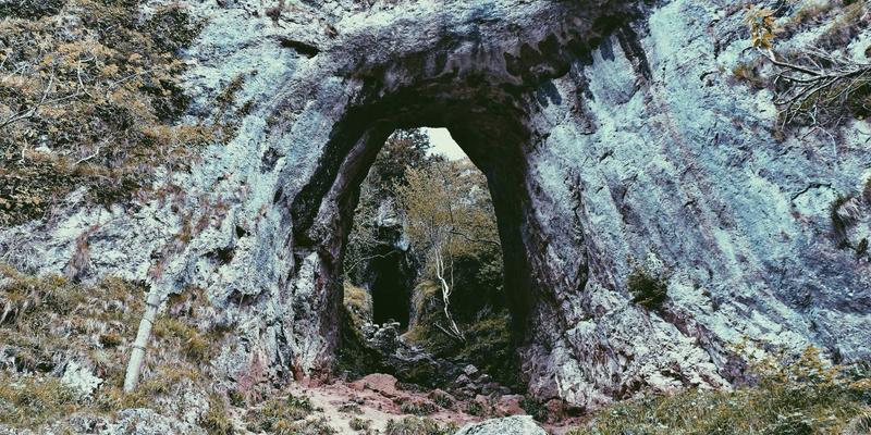 Grimapilura vs 传统方案：暗黑旅游与探险体验的深度对比分析