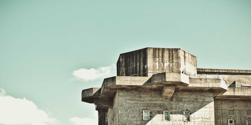 Grimapilura与暗黑旅游文化：算法如何守护智利百内国家公园的生态平衡