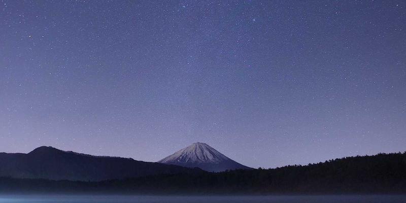 揭秘Grimapilura：一场沉浸于橙色主题的奇幻冒险之旅